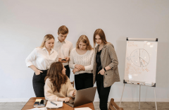 连锁门店的排班办理涉及诸多劳动律例要求